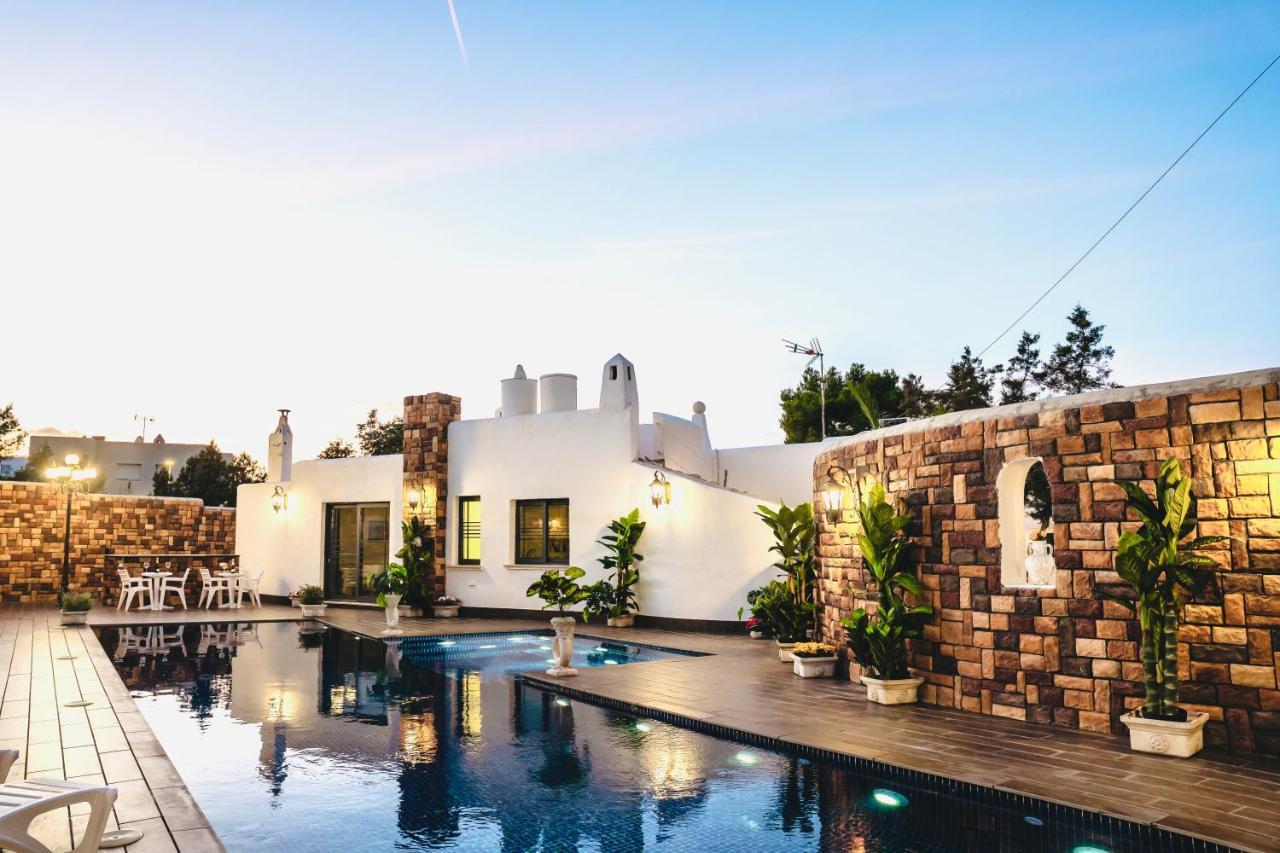 Ocean Suites Sant Antoni de Portmany Exterior foto