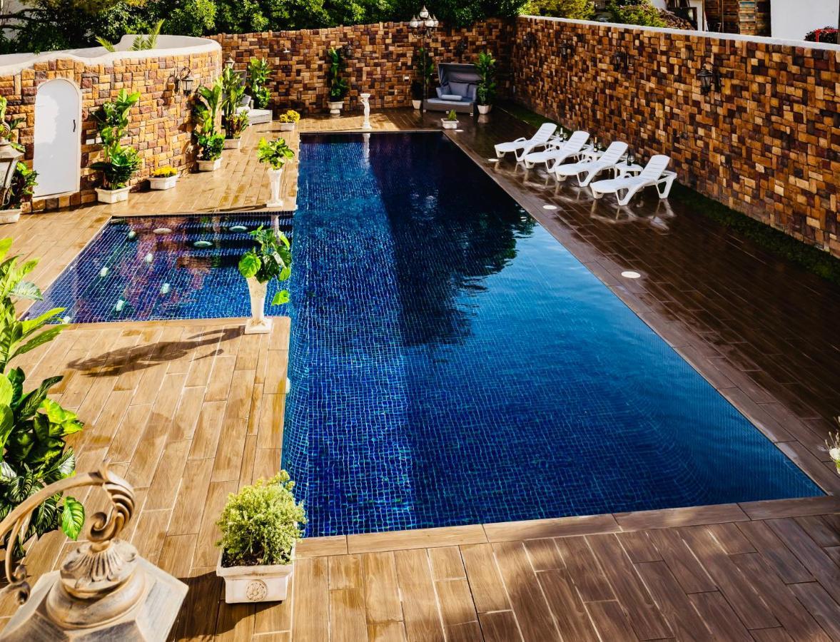 Ocean Suites Sant Antoni de Portmany Exterior foto