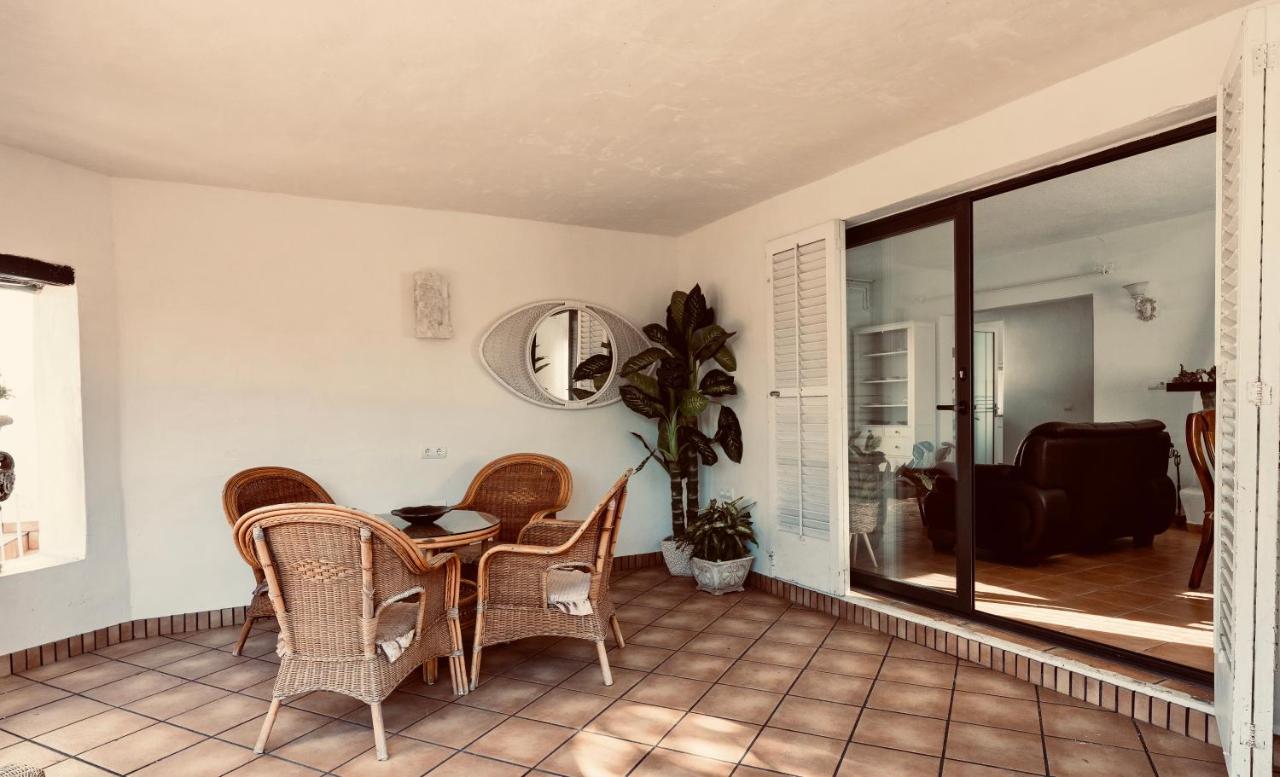 Ocean Suites Sant Antoni de Portmany Exterior foto